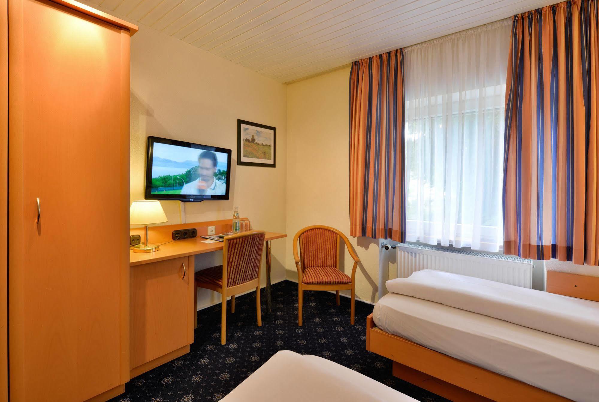 Boutique Hotel Erb Muenchen Parsdorf Фатерштеттен Экстерьер фото